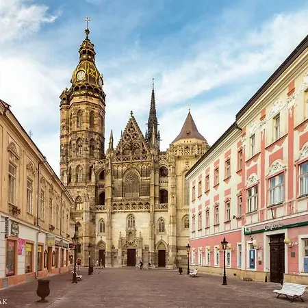 Centrum Kukucinova6 Lejlighed Košice